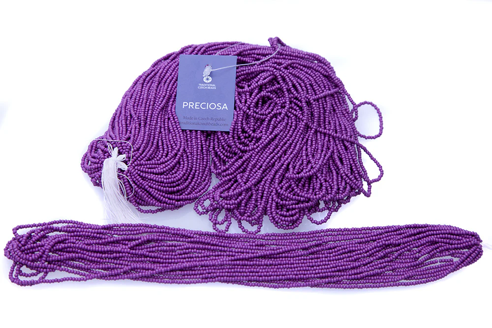 11SB949-MR: CZ Seed Bead Silk Red Grape Matte 11/0-1HK - Image 2