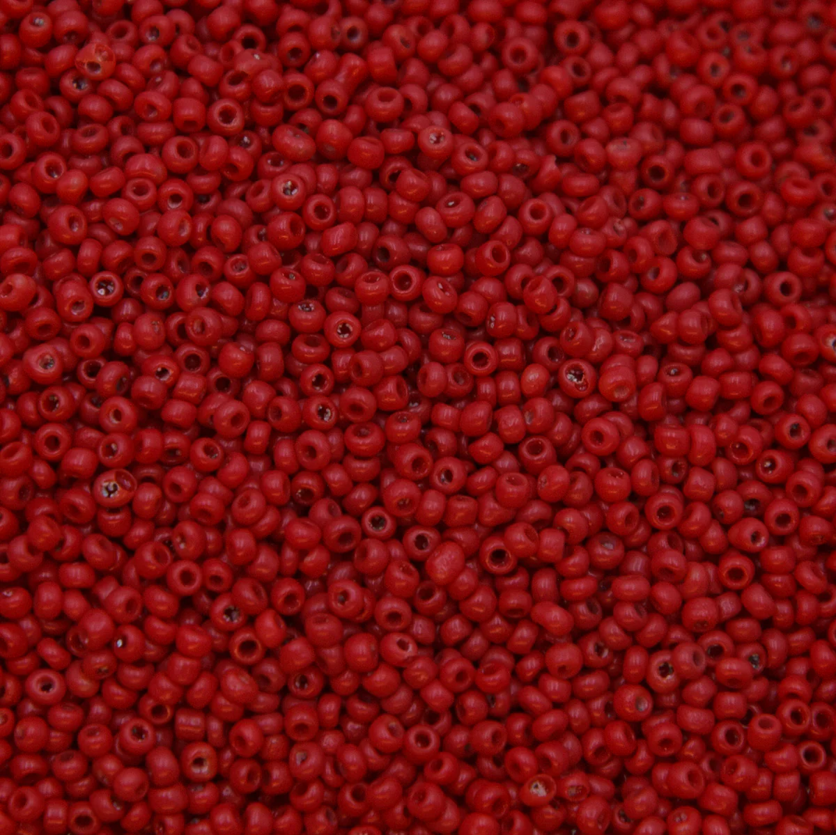 12SV146-2R: Vin Venetian Seed Bead Opaque Brick Red #2 12/0-50GMs - Image 2