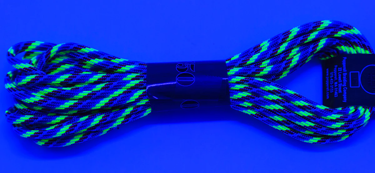 3CH550-525: Paracord 550 Rainbow 4mm 16FT - Image 2