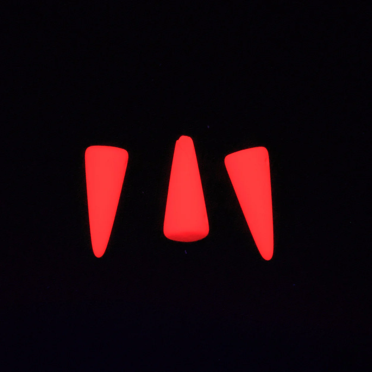 7DP638-NM: CZ Spike Neon Orange Matte 7x17mm 40PC - Image 2