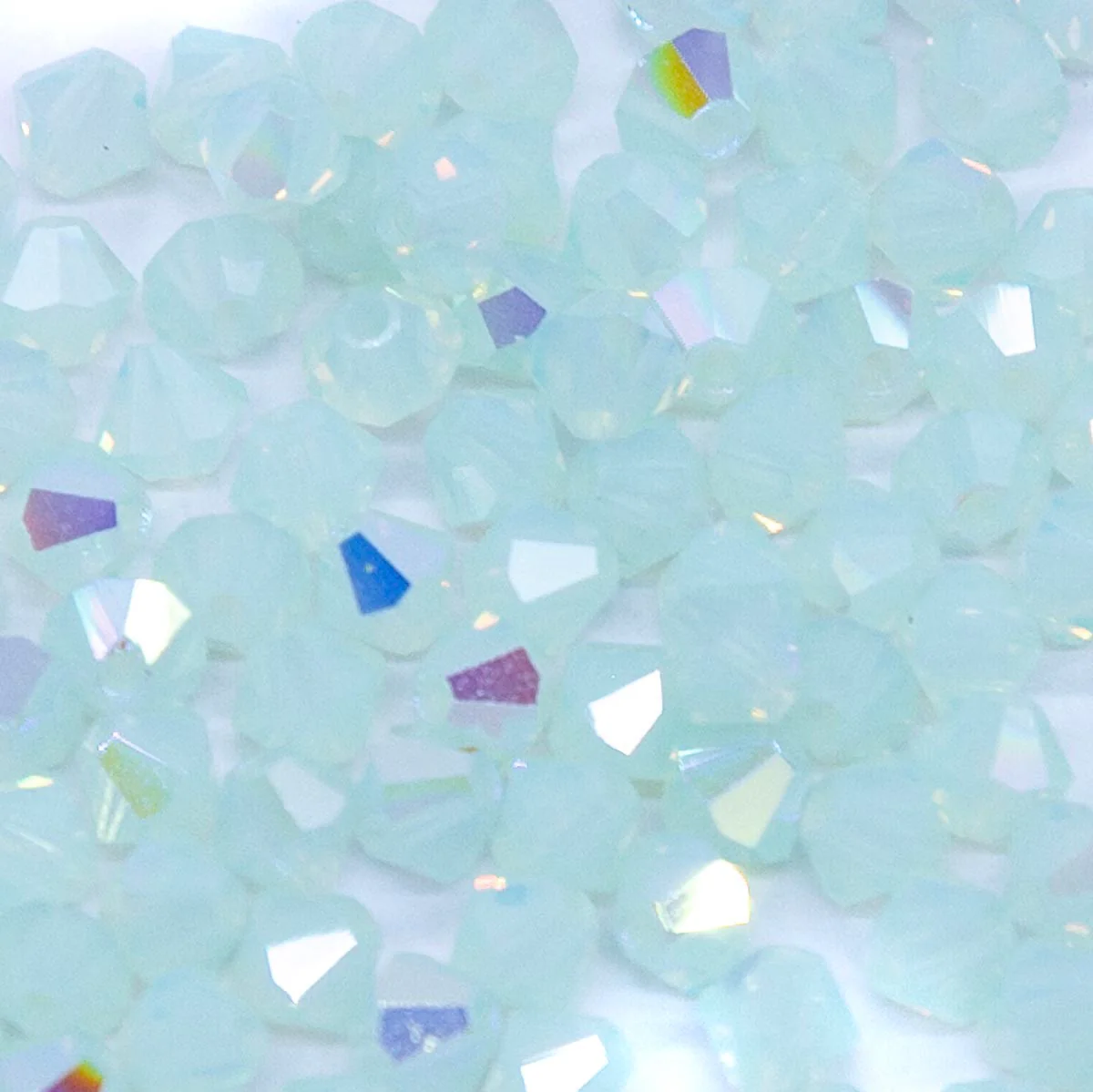 82CC580: Preciosa Crystal Dia Chrysolite Opal AB 4mm-144PC - Image 2