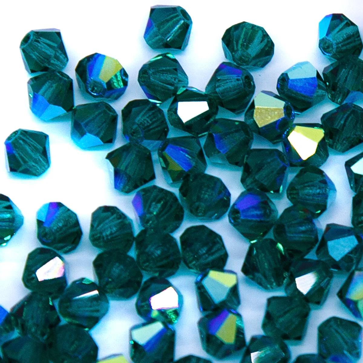 82CC586: Preciosa Crystal Dia Emerald AB 4mm-144PC - Image 2