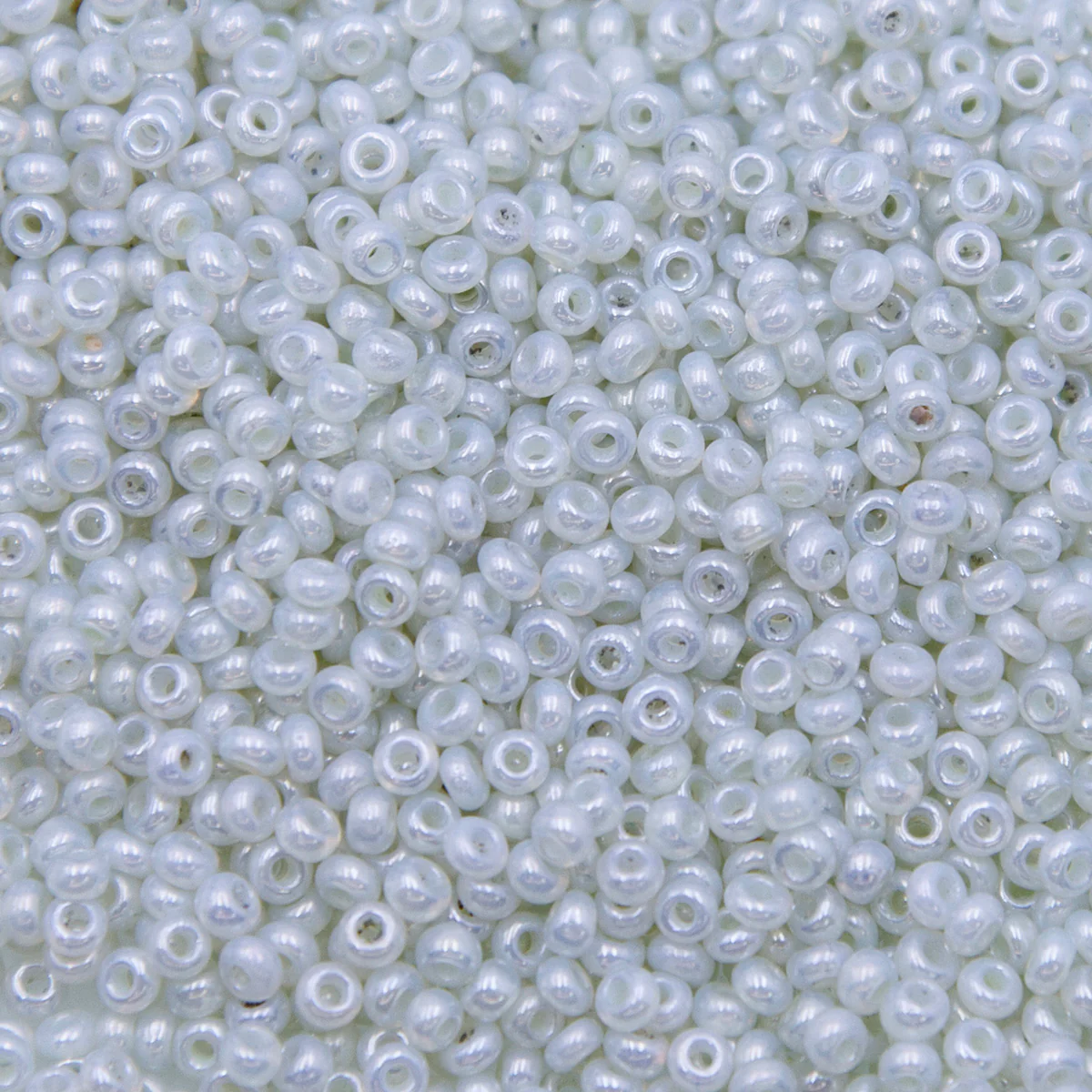 8SV100-29: Vintage Venetian Opaque Luster Satin White 8/0 250 Grams - Image 2