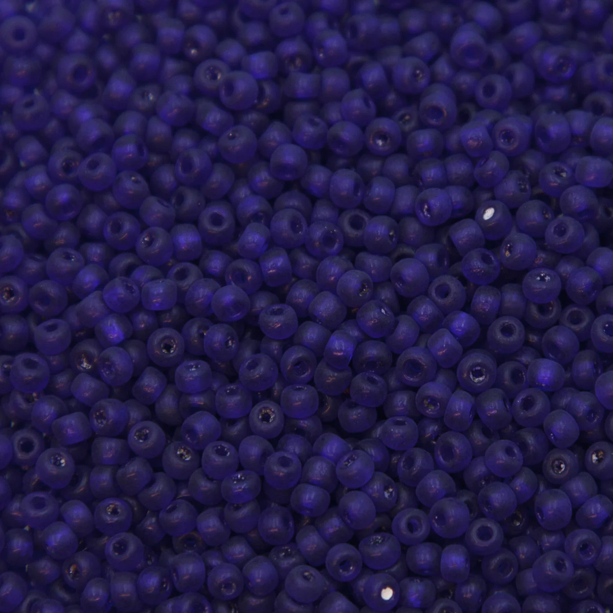 8SV278-UR: Vin Ven Seed Bead Tr Blue #1 Unfin 8/0 - 50GM - Image 2