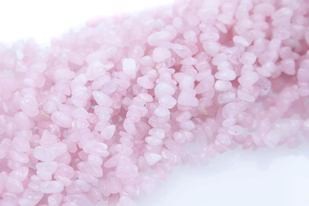 99ST402-N: 8-12mm Rose Quartz Chips 36" - Image 2