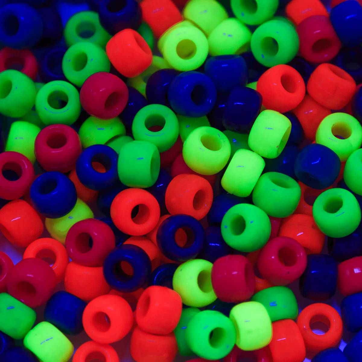 9CP199: Plastic Pony Neon Mix 9mm 500 Piece Package - Image 2