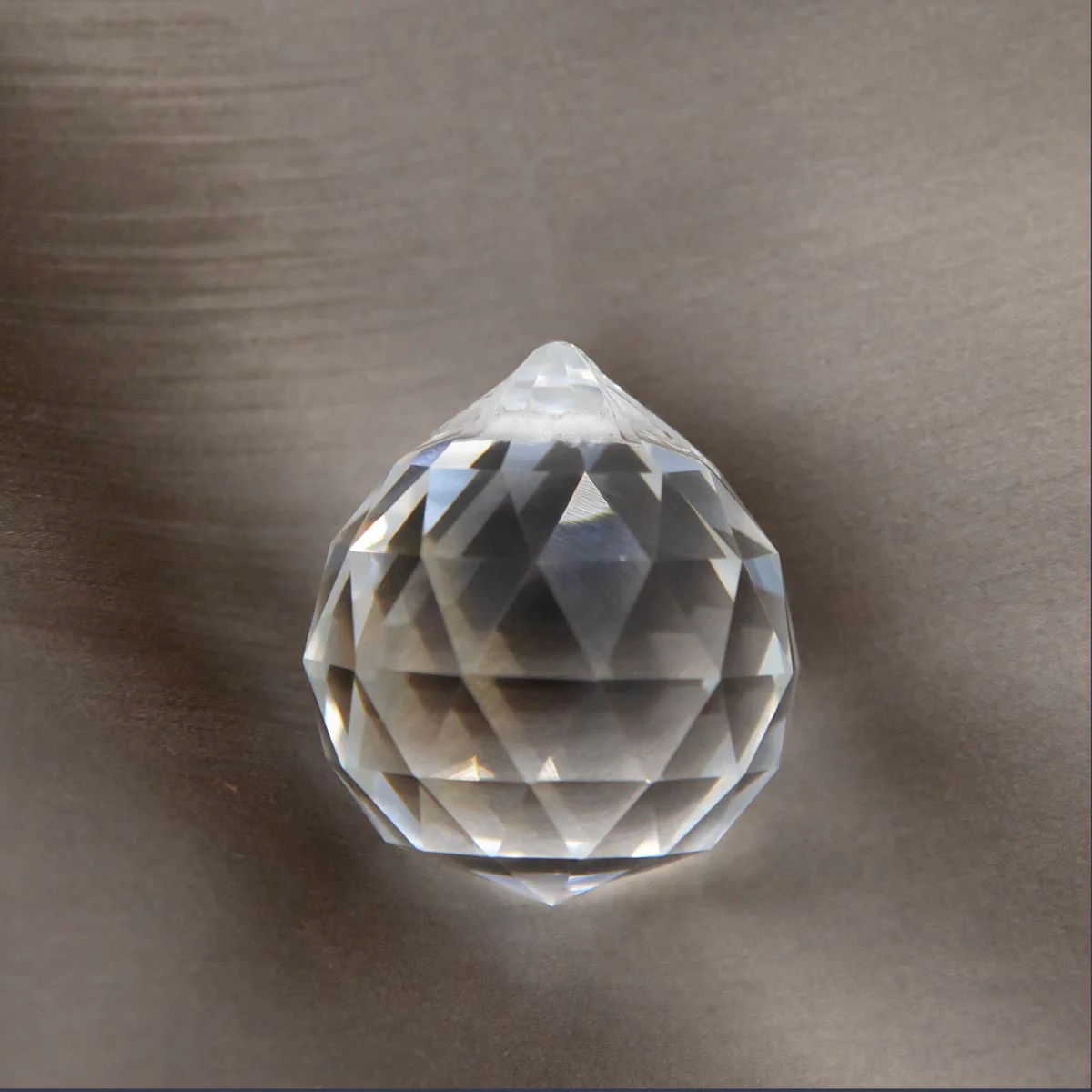 CD212-B30: Faceted Crystal Ball Pendant 30mm - Image 2