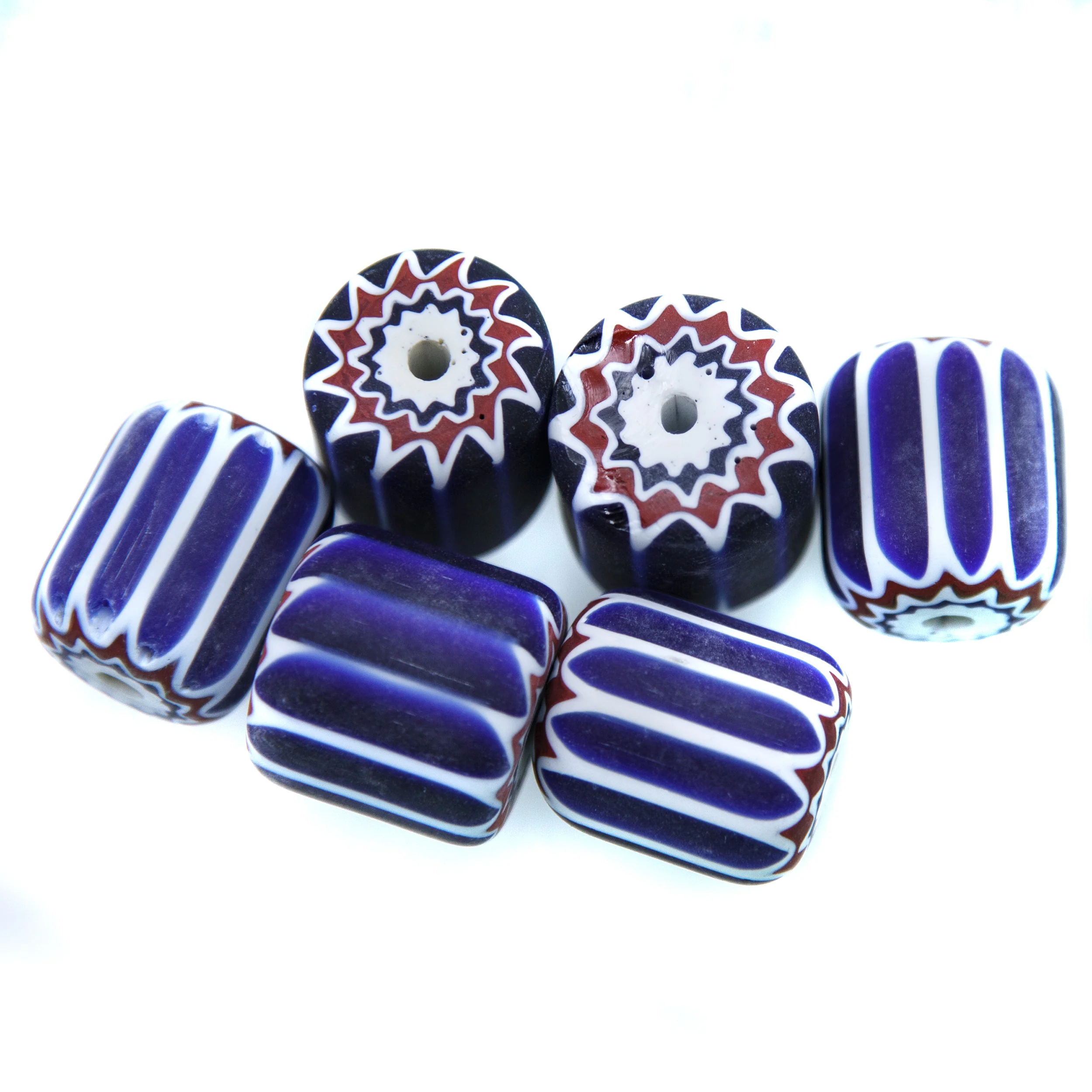 SV521: Assorted Vintage Venetian Chevron Cane Bead 22-28mm 1pc - Image 2